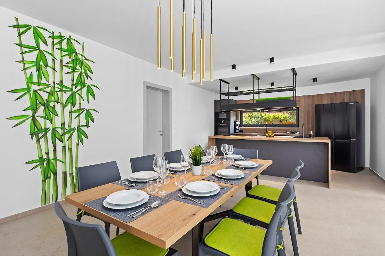 Seaside Villa Bamboo - Fažana
