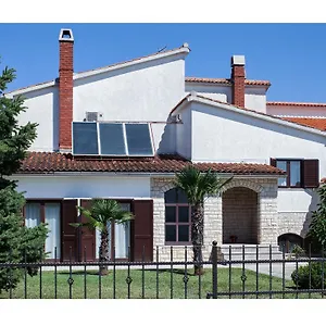 Apartment Moderno 2, Fažana